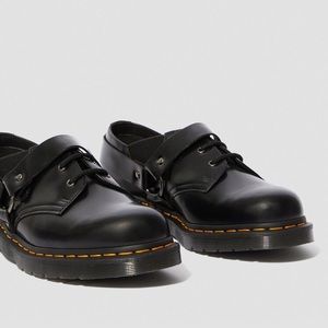 NWOT Dr. Martens Fulmar 3-Eye Oxford